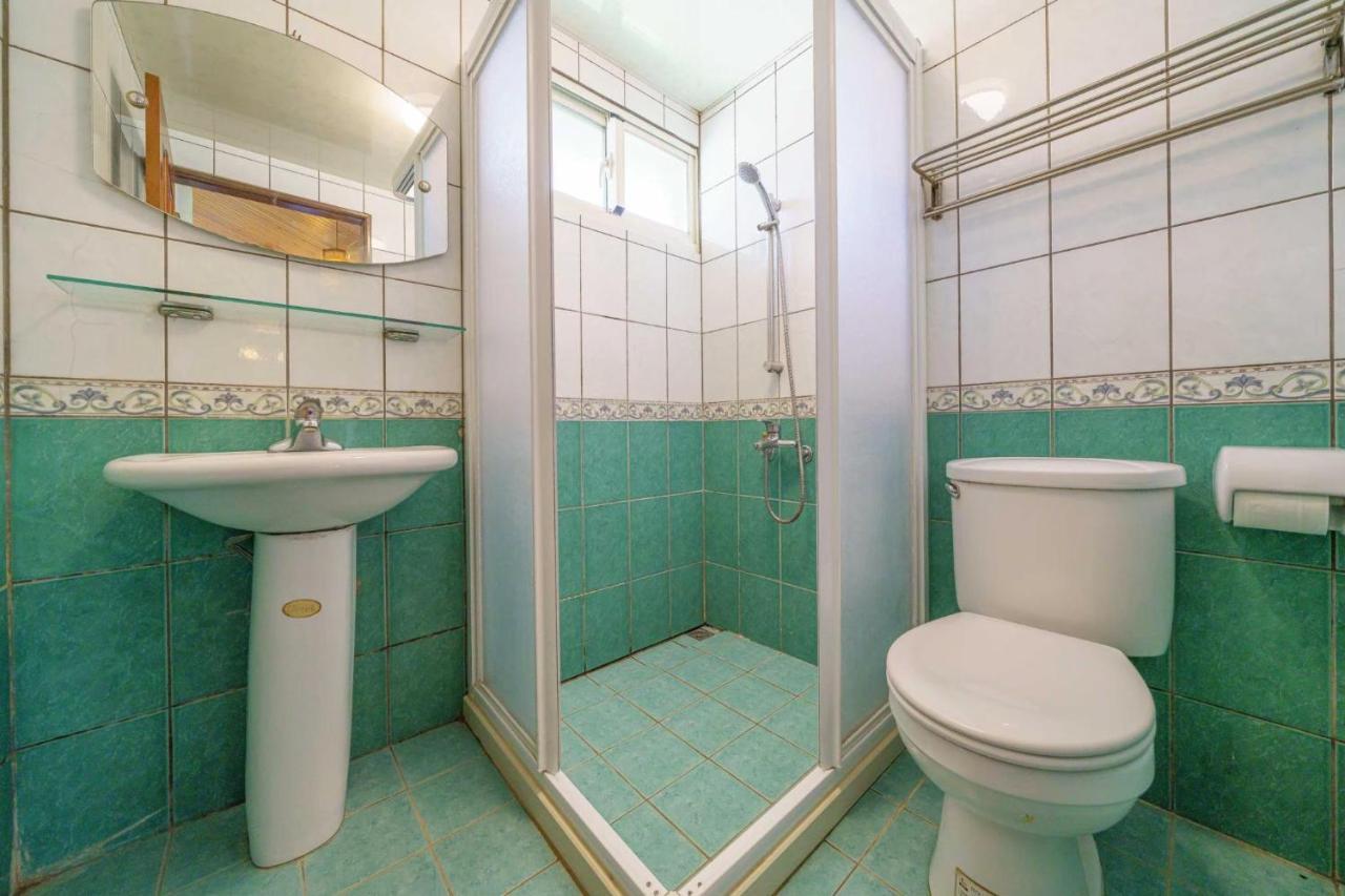 Fangshuh B&B Fenglin Bagian luar foto